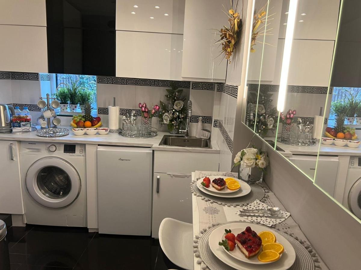 Apartment Luxe Free Wifi, Free Parking, Free Netflix Friern Barnet Exteriör bild